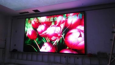 La grande Digital pubblicità dell'interno di P10 il RGB scherma la durata della vita della parete più di 100000 ore