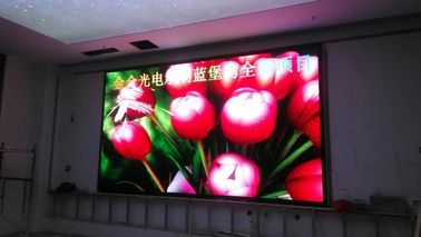 La grande Digital pubblicità dell'interno di P10 il RGB scherma la durata della vita della parete più di 100000 ore